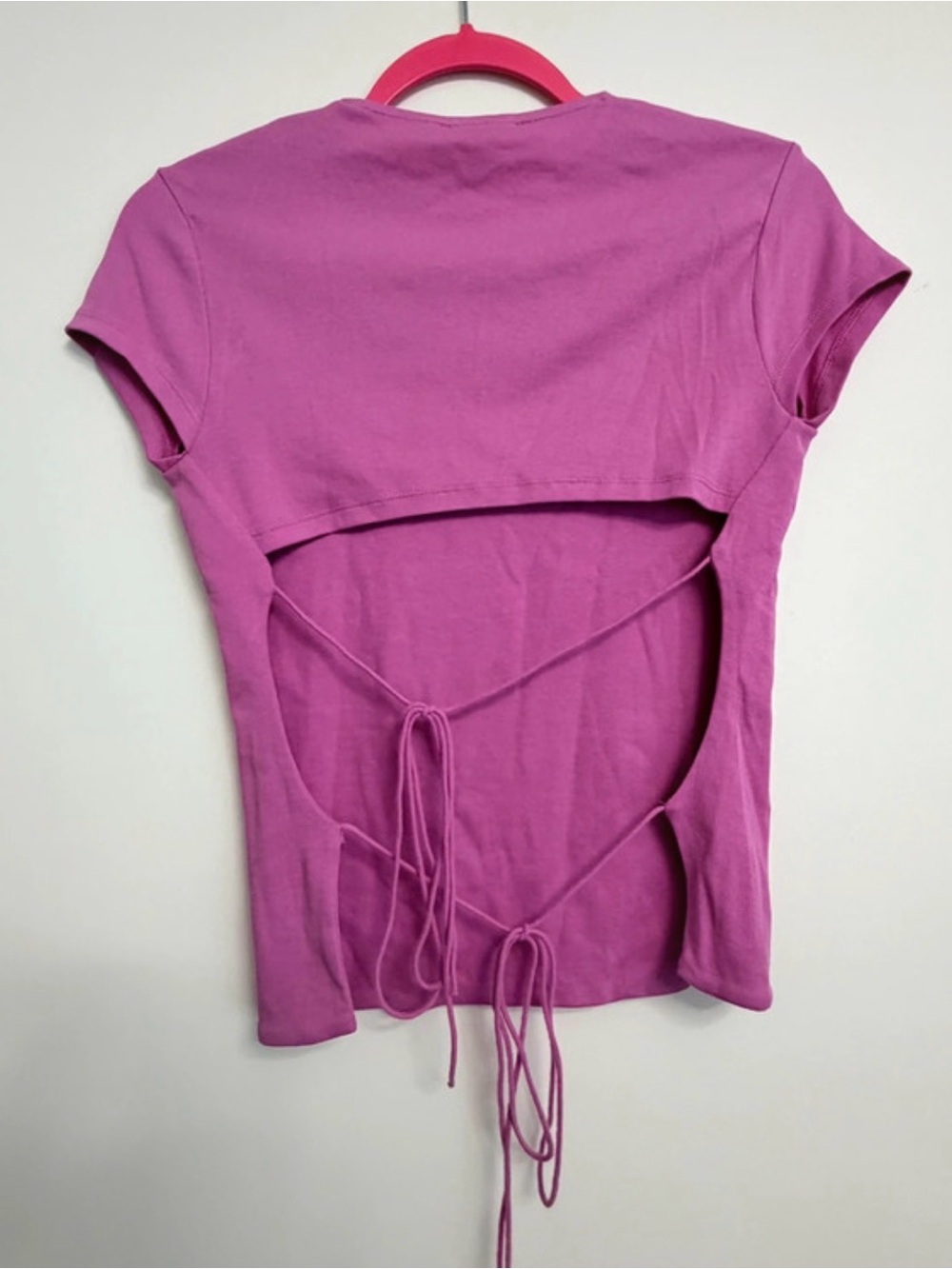 Zara Short-Sleeve Open-Back Tie Crop Top - Magenta